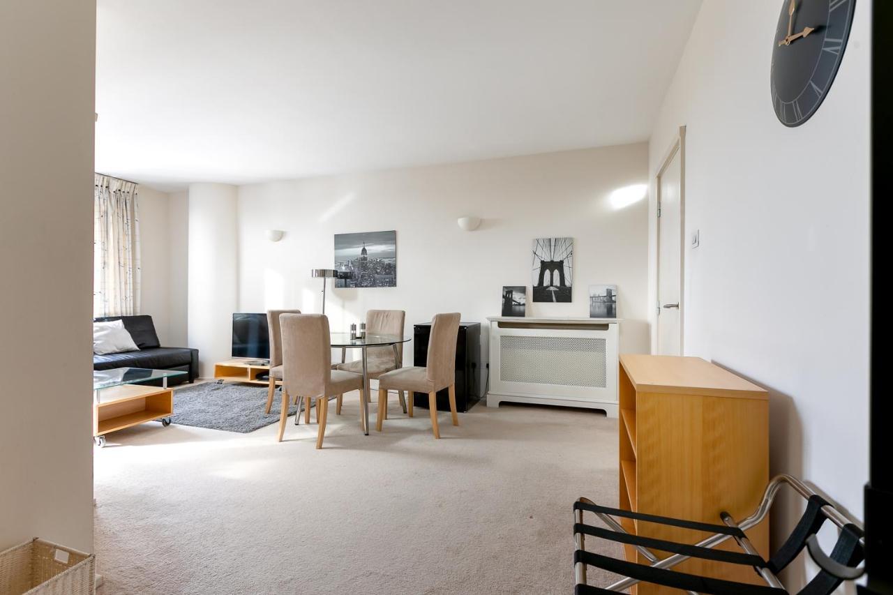 Point West Apartments Londres Exterior foto